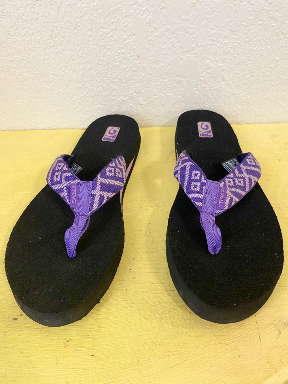 Teva Size 11 Women’s Purple Slippers
